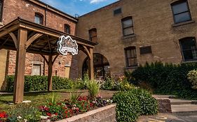 The Anniversary Inn - Fifth South